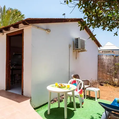 101 Bright, Pool View And Air Conditioning Playa de las Americas (Tenerife)
