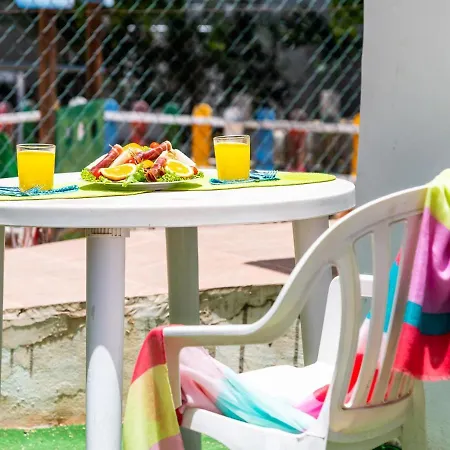 101 Bright, Pool View And Air Conditioning * Playa de las Americas (Tenerife)